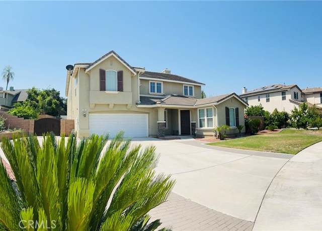 Property at 325 Deodar St, Redlands, CA 92374, 6 beds, 4 baths