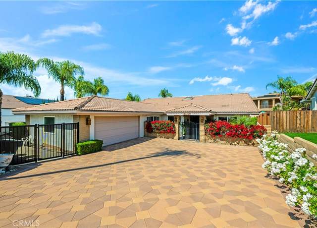 Property at 23316 Gray Fox Dr, Canyon Lake, CA 92587, 4 beds, 3 baths