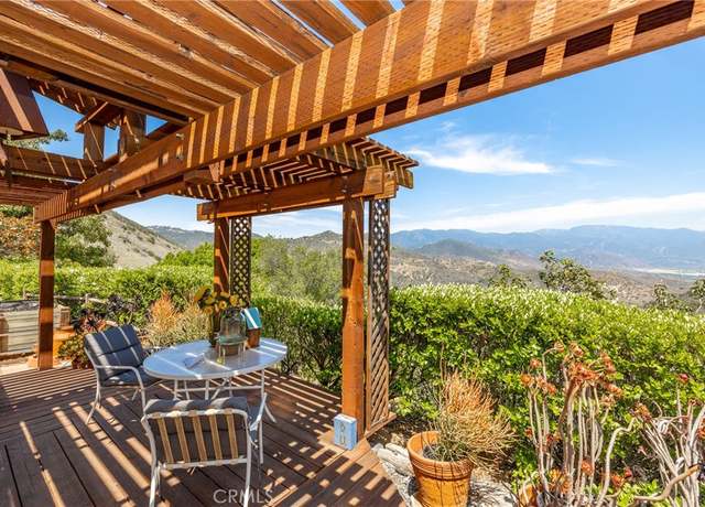 Property at 335 Rainbow Crest Rd, Fallbrook, CA 92028, 4 beds, 4 baths