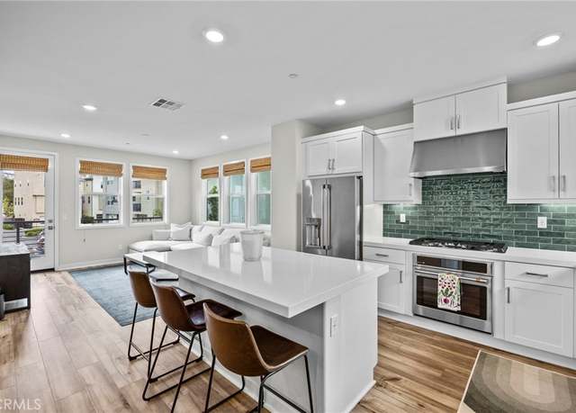 Property at 31 Jubilee Way, Rancho Mission Viejo, CA 92694, 2 beds, 2.5 baths