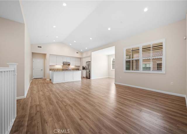 Property at 134 Canvas, Irvine, CA 92620, 2 beds, 2 baths