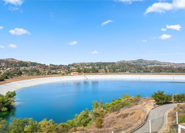 Property at 7012 E Viewpoint Ln, Anaheim Hills, CA 92807, 3 beds, 2.5 baths
