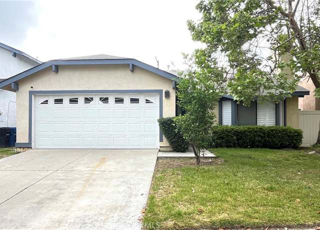 Property at 520 Fayecroft St, San Fernando, CA 91340, 3 beds, 2 baths