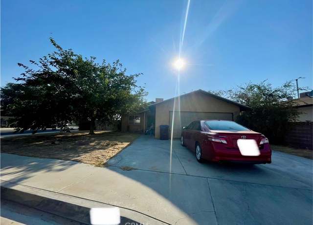 Property at 45001 Logue Ct, Lancaster, CA 93535, 3 beds, 2 baths