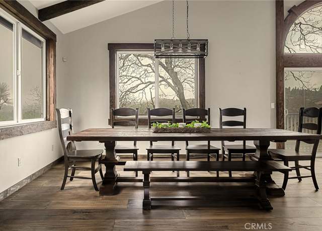Property at 1207 Grass Valley Rd, Lake Arrowhead, CA 92352, 3 beds, 2.5 baths