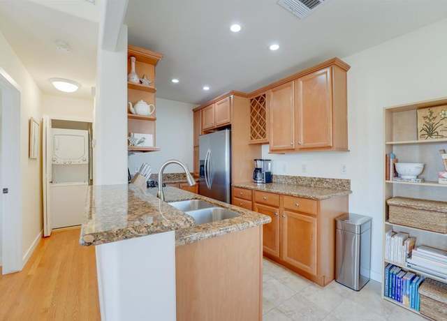 Property at 4470 39th Unit B, San Diego, CA 92116, 1 bed, 1 bath