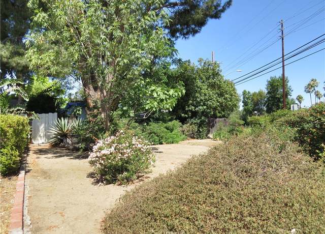 Property at 6249 Corbin Ave, Tarzana, CA 91356, 4 beds, 2 baths