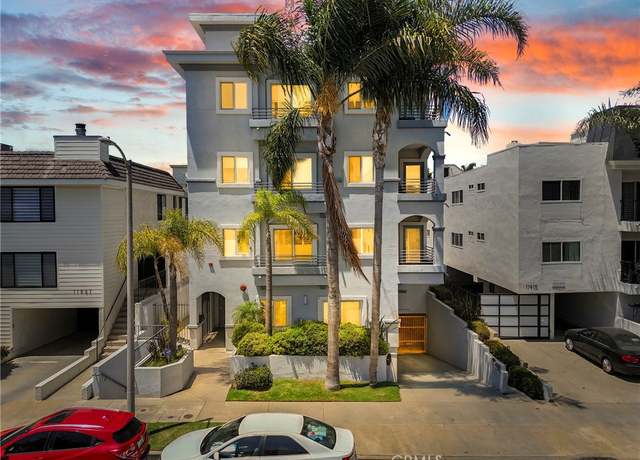Property at 11923 Darlington Ave #302, Los Angeles, CA 90049, 3 beds, 3 baths