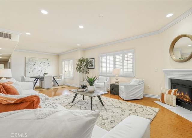 Property at 11923 Darlington Ave #302, Los Angeles, CA 90049, 3 beds, 3 baths