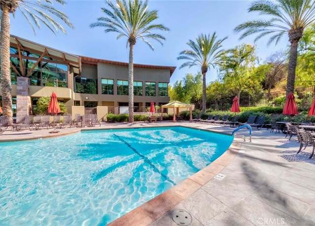 Property at 23795 Los Pinos Ct, Corona, CA 92883, 2 beds, 2.5 baths