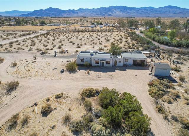 Property at 43075 Summerset Rd, Newberry Springs, CA 92365, 3 beds, 3 baths