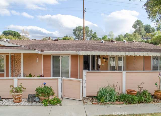 Property at 19152 Avenue Of The Oaks Unit A, Newhall, CA 91321, 2 beds, 2 baths