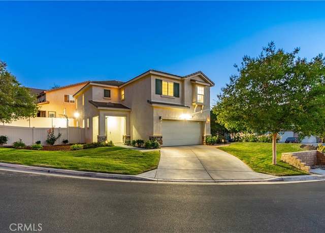 Property at 29331 Kelly Ct, Canyon Country, CA 91387, 4 beds, 2.5 baths