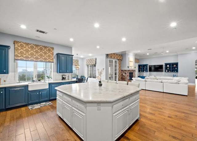 Property at 3401 Adams Run, Encinitas, CA 92024, 6 beds, 4.5 baths