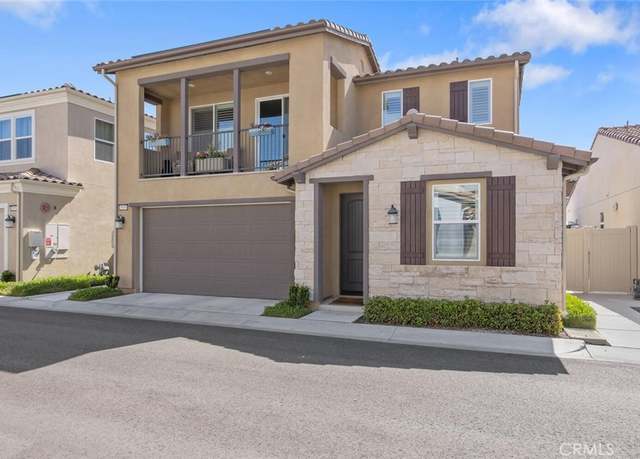 Property at 20558 Galloway Dr, Saugus, CA 91350, 2 beds, 3 baths