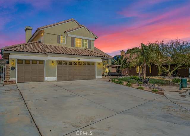 Property at 39715 Tesoro Ln, Palmdale, CA 93551, 4 beds, 2.5 baths