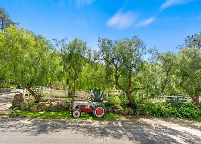 Property at 29012 Crags Dr, Agoura Hills, CA 91301, 3 beds, 2 baths
