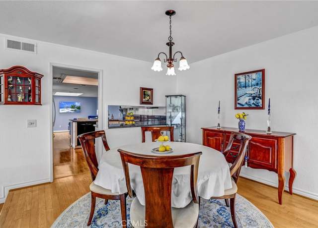 Property at 22 Crest Cir Unit CI16, Corona Del Mar, CA 92625, 2 beds, 2.5 baths