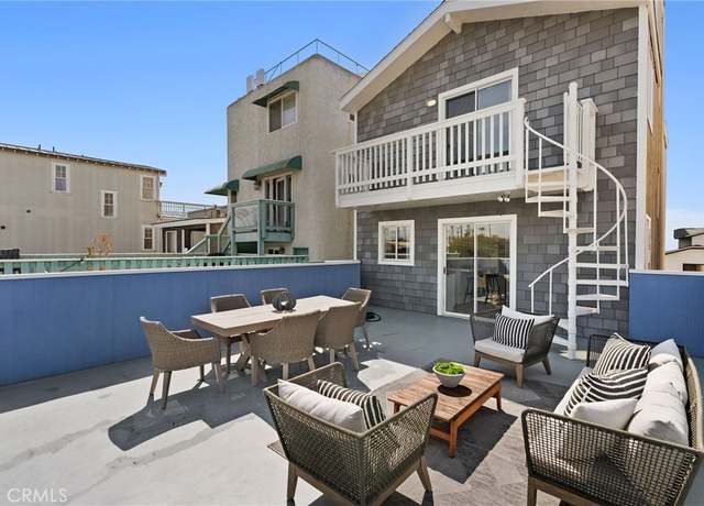 Property at 26-B Surfside Ave, Surfside, CA 90743, 3 beds, 2.5 baths