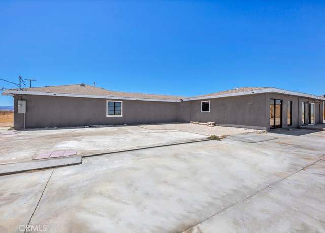 Property at 5041 E Avenue E, Lancaster, CA 93535, 6 beds, 3 baths