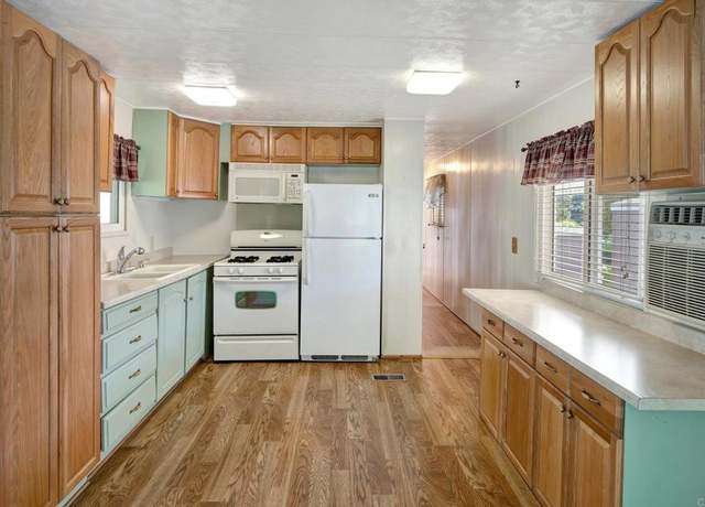 Property at 1925 OTAY LAKES Rd #6, Chula Vista, CA 91913, 2 beds, 1 bath