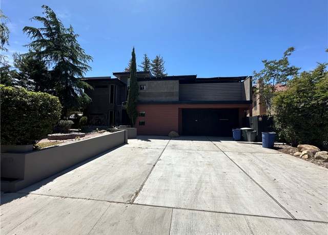 Property at 2513 Moffitt Way, Bakersfield, CA 93309, 3 beds, 3 baths