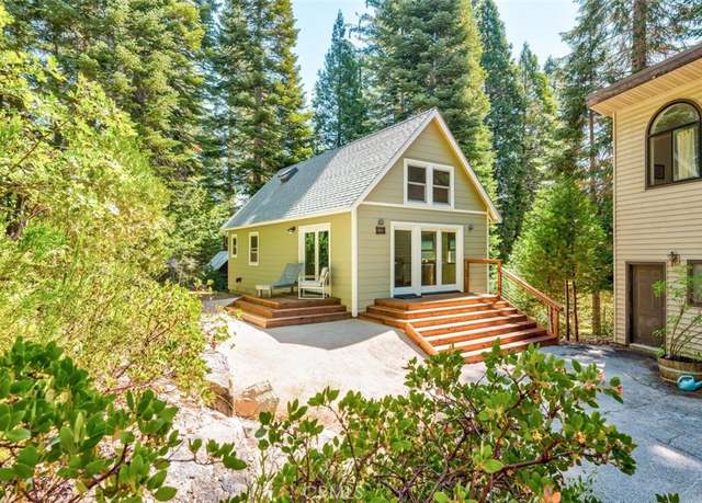Property at 7731 Forest Dr, Fish Camp, CA 93623, 2 beds, 2.5 baths