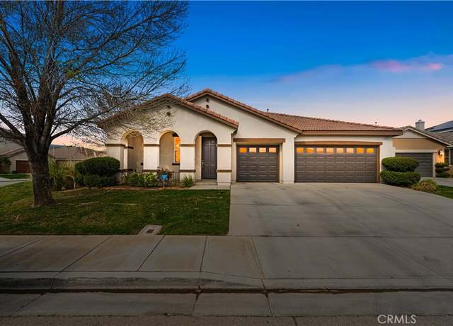 Property at 40729 Oakmont Ct, Palmdale, CA 93551, 4 beds, 3 baths