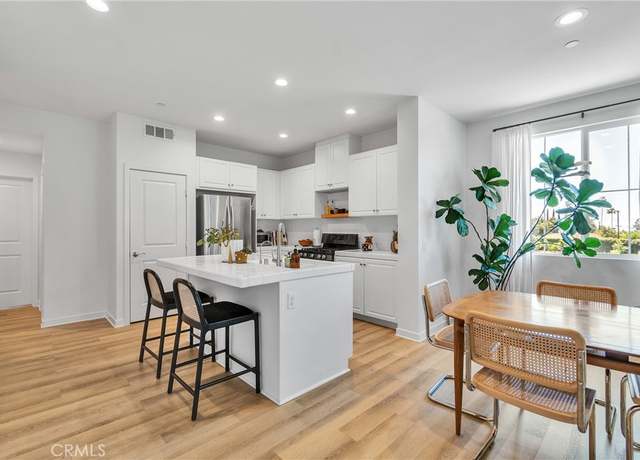 Property at 962 Newberry Ln, Claremont, CA 91711, 3 beds, 3 baths