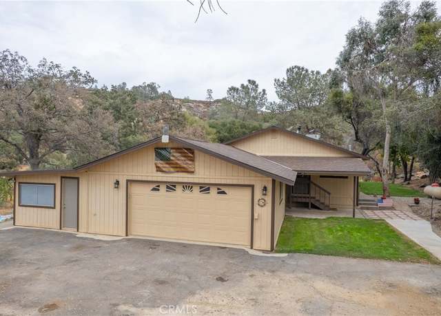 Property at 35883 Douglas Rd N, Coarsegold, CA 93614, 3 beds, 1.5 baths