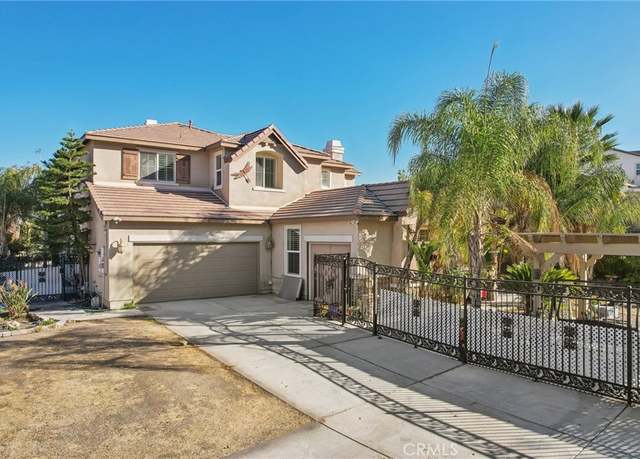 Property at 12 Via Palmieki Ct, Lake Elsinore, CA 92532, 4 beds, 3 baths