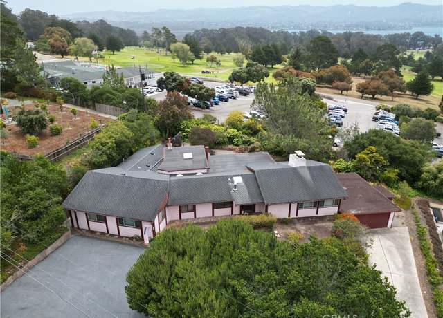 Property at 140 Kern Ave, Morro Bay, CA 93442, 4 beds, 3 baths