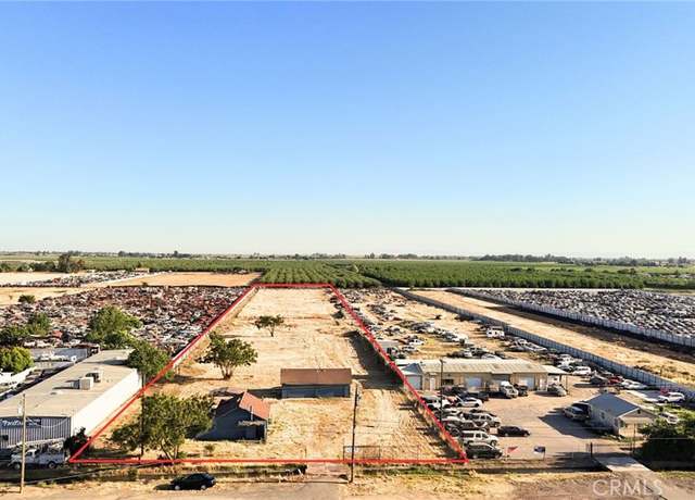 Property at 1250 E Childs Ave, Merced, CA 95341, 4 beds