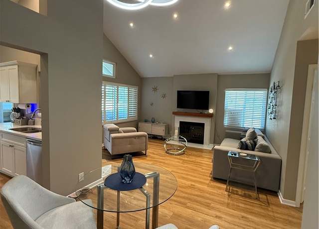Property at 7322 Yellowtail Dr #205, Huntington Beach, CA 92648, 2 beds, 1.5 baths