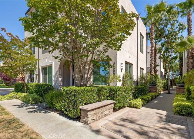 Property at 5515 Palm Dr, Hawthorne, CA 90250, 3 beds, 3 baths