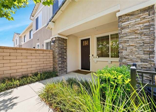Property at 16502 Casa Grande Ave #318, Fontana, CA 92336, 3 beds, 2.5 baths