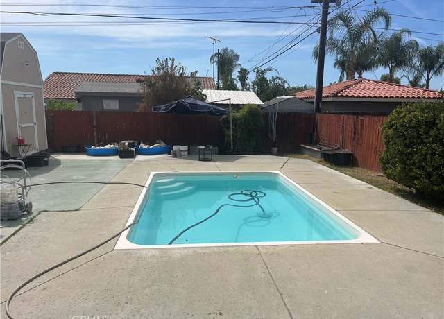 Property at 609 S Buena Vista St, Hemet, CA 92543, 2 beds, 1 bath