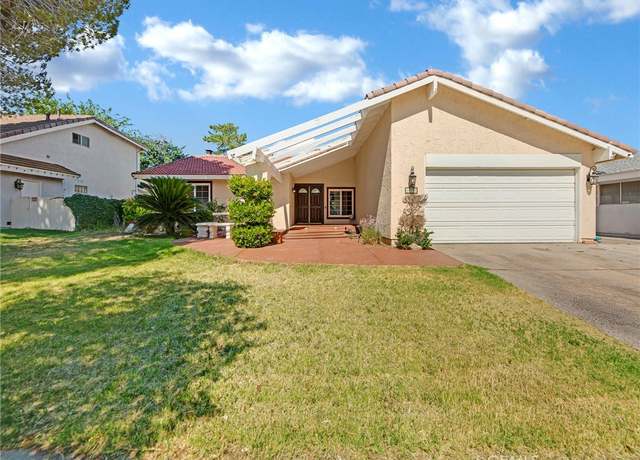 Property at 44021 Fenner Ave, Lancaster, CA 93536, 3 beds, 2 baths