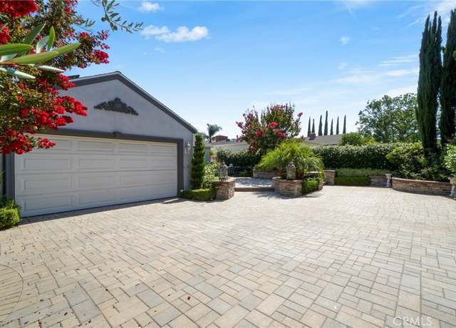 Property at 14542 Otsego St, Sherman Oaks, CA 91403, 4 beds, 3.5 baths