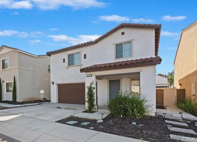 Property at 32894 Crown Point Ln, Lake Elsinore, CA 92530, 3 beds, 2.5 baths