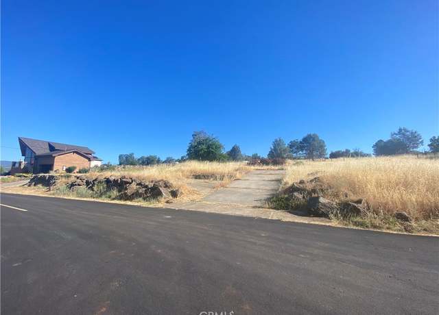 Property at 18350 Grizzly Ct, Hidden Valley Lake, CA 95467
