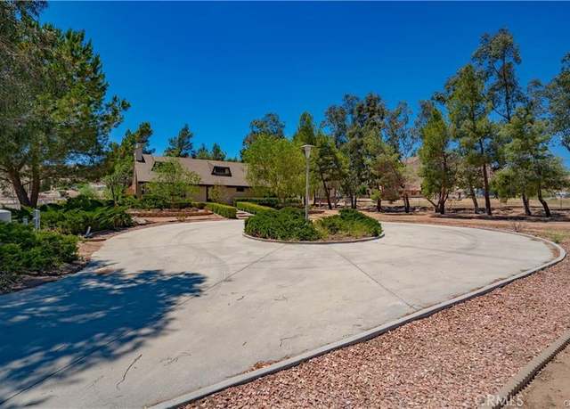 Property at 34155 Castlehaven Rd, Agua Dulce, CA 91390, 3 beds, 3 baths
