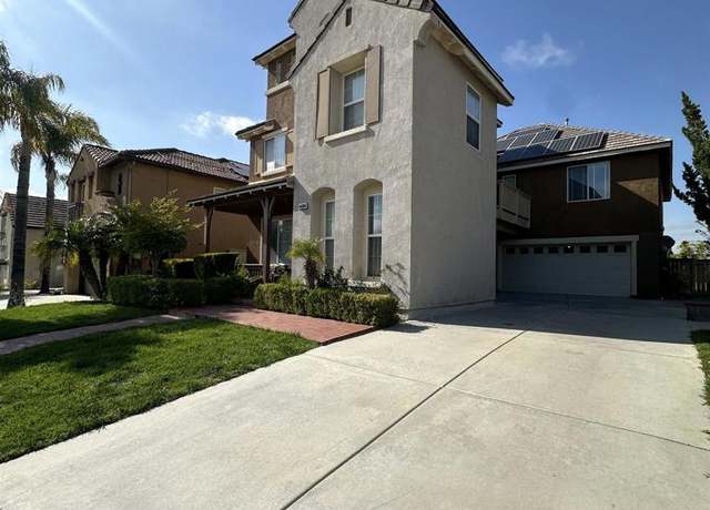 Property at 44364 Kingston Dr, Temecula, CA 92592, 5 beds, 3.5 baths