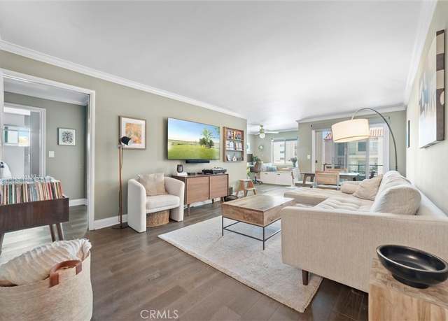 Property at 2302 2nd St Unit 3D, Long Beach, CA 90803, 2 beds, 2 baths