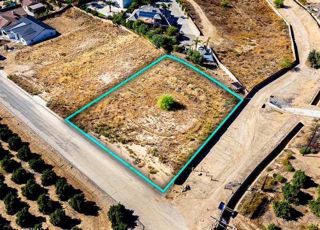 Property at 44318 Whittier Ave, Hemet, CA 92544