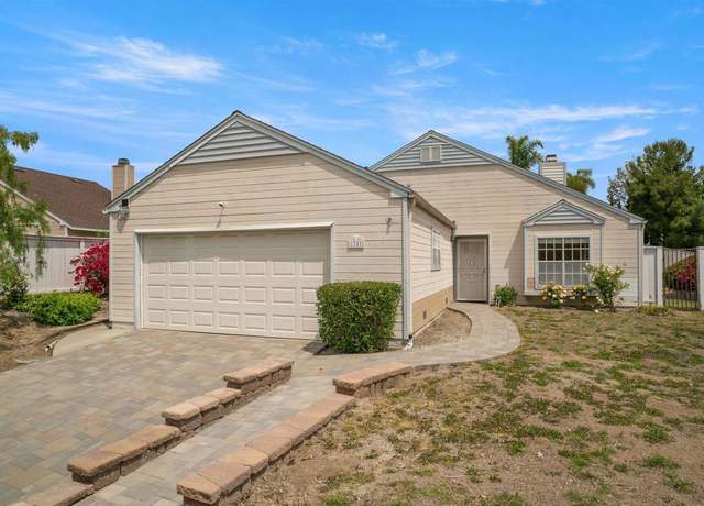 Property at 1741 Ravine Rd, Vista, CA 92083, 4 beds, 2 baths