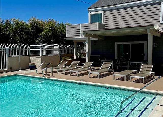 Property at 628 Daisy Ave #222, Long Beach, CA 90802, 2 beds, 2 baths