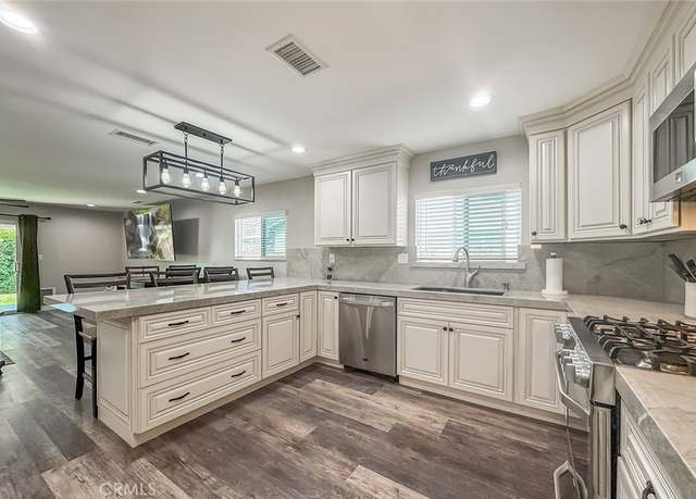 Property at 2288 Marilyn St, Simi Valley, CA 93065, 3 beds, 2 baths