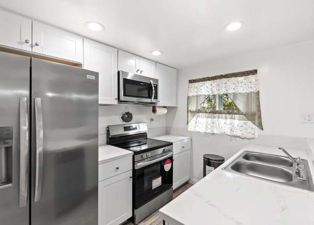Property at 913 Amistad Ct Unit D, El Cajon, CA 92019, 2 beds, 1 bath