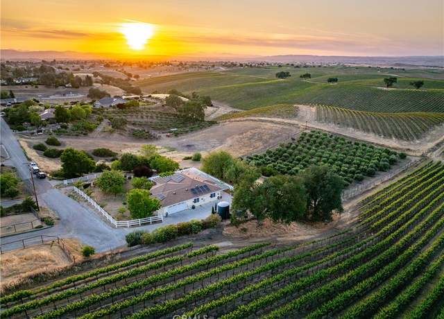 Property at 5015 Stagg Hill Pl, Paso Robles, CA 93446, 4 beds, 2 baths